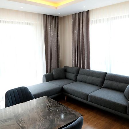 Flower City Suits Aparthotel ยาโลวา ภายนอก รูปภาพ