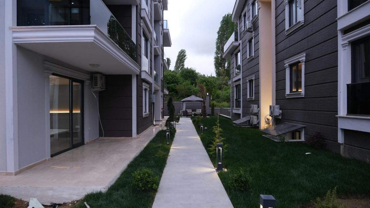 Flower City Suits Aparthotel ยาโลวา ภายนอก รูปภาพ