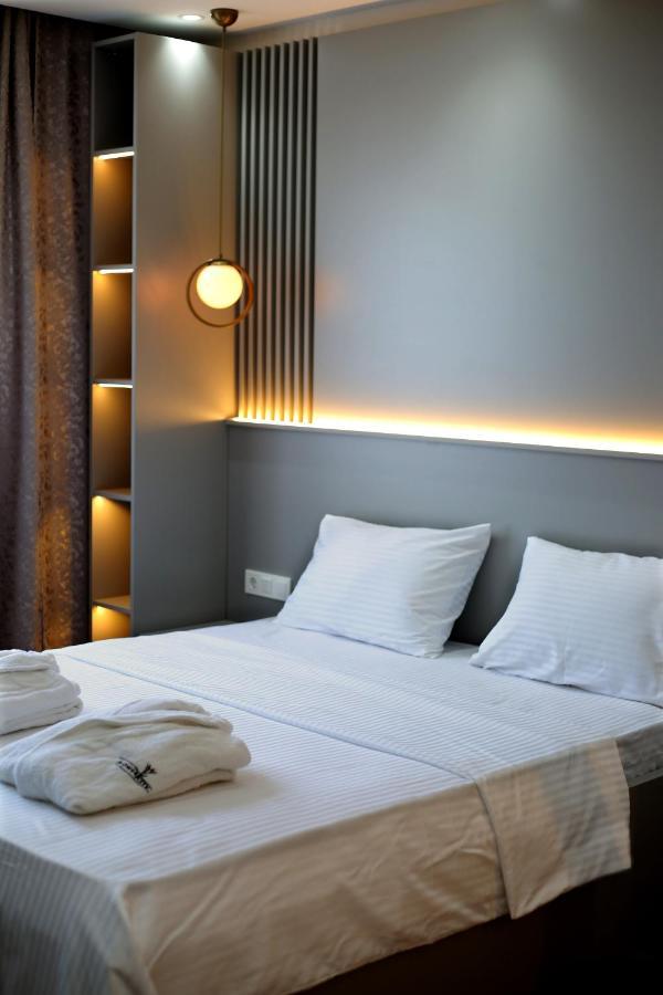 Flower City Suits Aparthotel ยาโลวา ภายนอก รูปภาพ