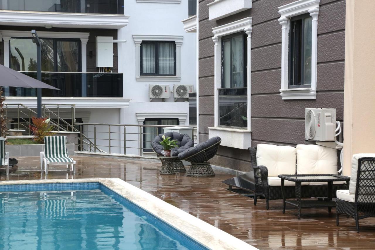 Flower City Suits Aparthotel ยาโลวา ภายนอก รูปภาพ