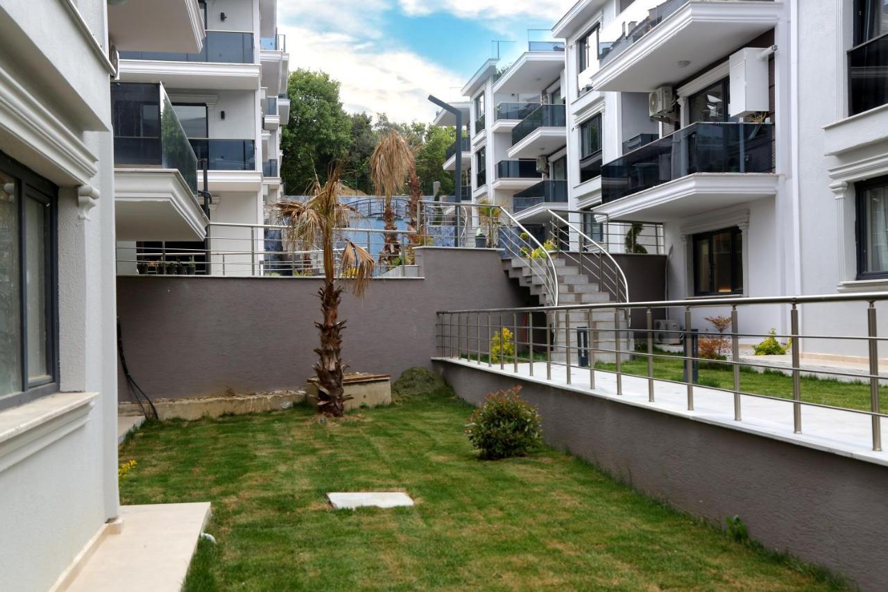 Flower City Suits Aparthotel ยาโลวา ภายนอก รูปภาพ