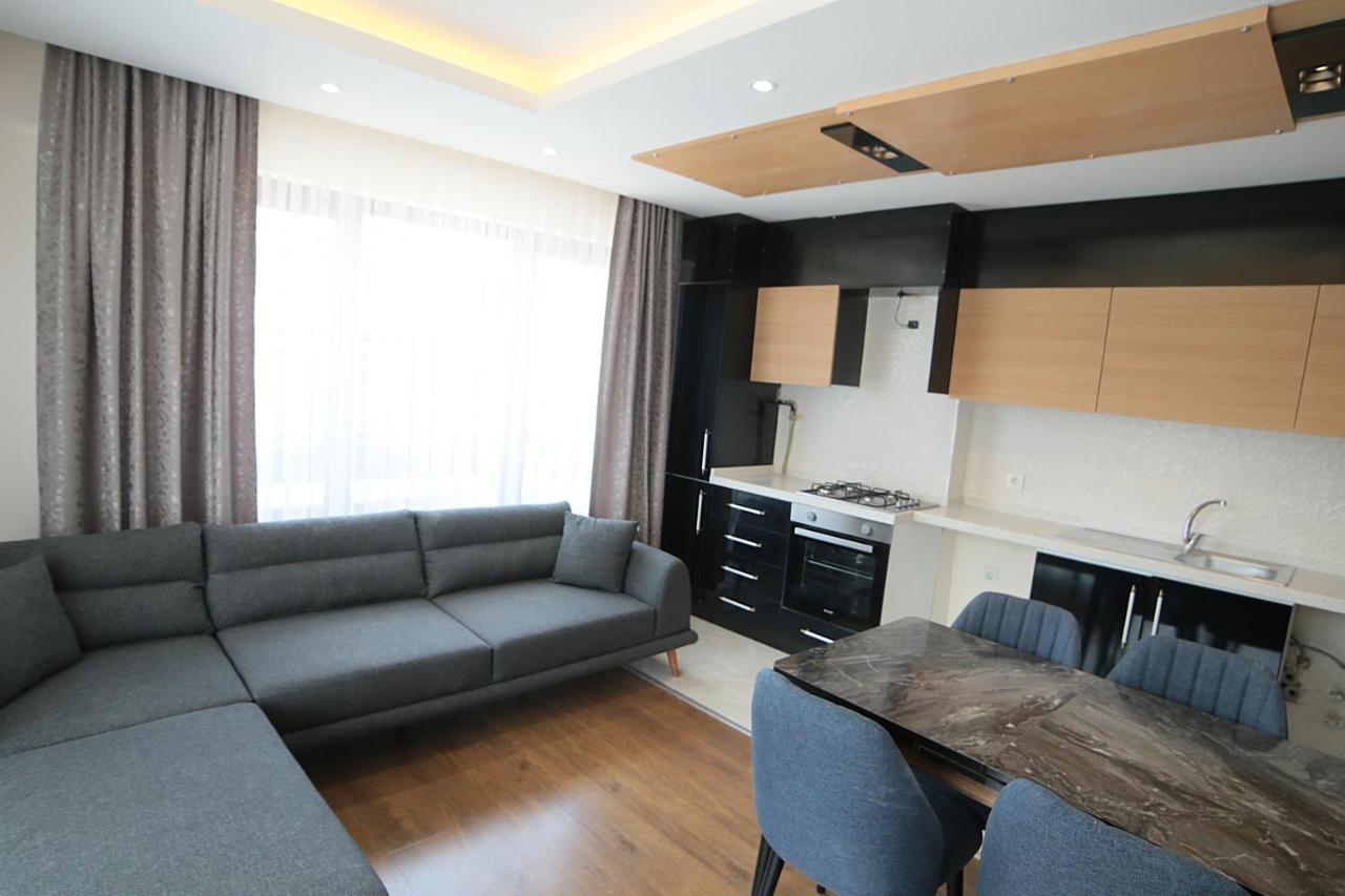 Flower City Suits Aparthotel ยาโลวา ภายนอก รูปภาพ