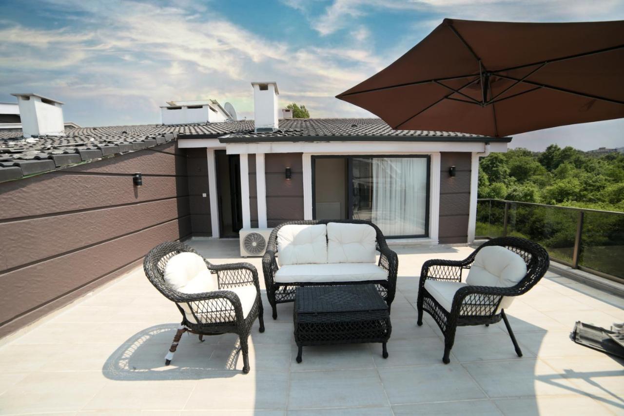 Flower City Suits Aparthotel ยาโลวา ภายนอก รูปภาพ
