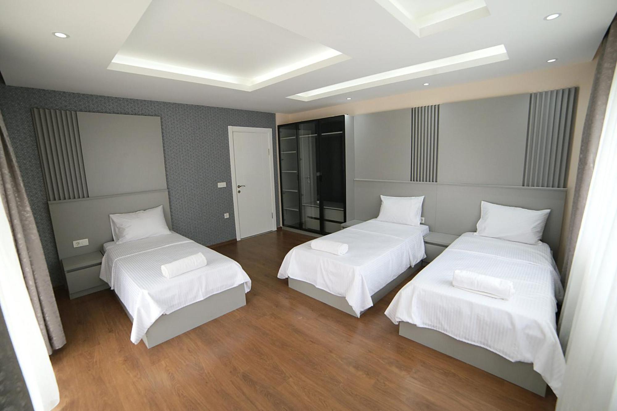 Flower City Suits Aparthotel ยาโลวา ภายนอก รูปภาพ